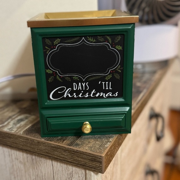 Green Christmas Countdown Chalkboard Warmer - Picture 7 of 8